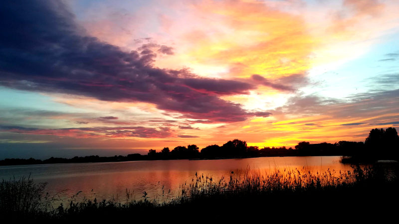 JEZIORO TARNOBRZESKIE